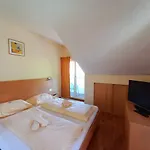 Dorf.apart Διαμέρισμα Neustift im Stubaital